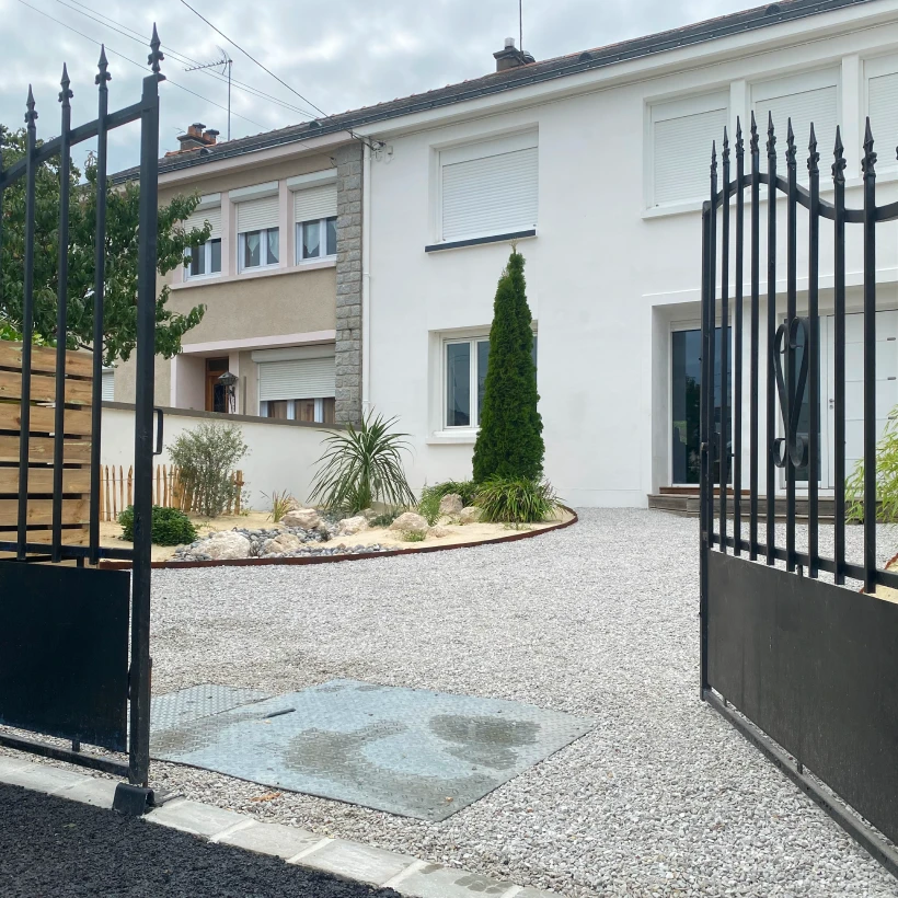 Latouche Paysagere Paysagiste Brissac Ecume Prierre 1