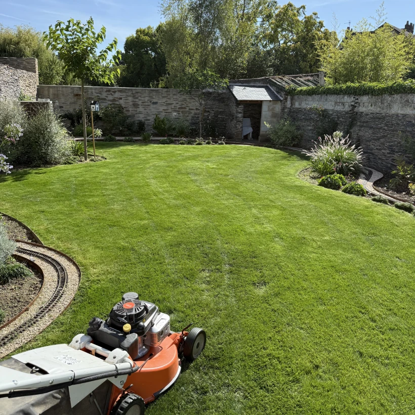 Latouche Paysagere Paysagiste Brissac Soins Nature 8